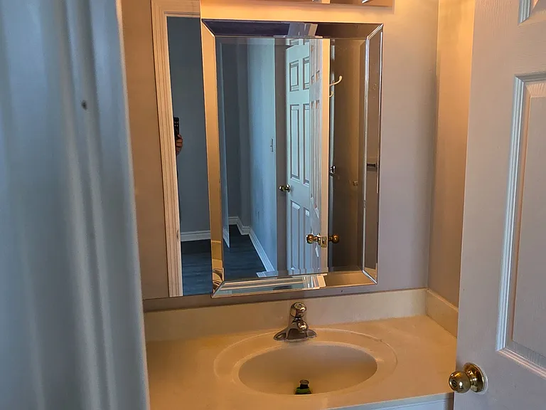 7 Lorraine Dr #2502 — Photo 8