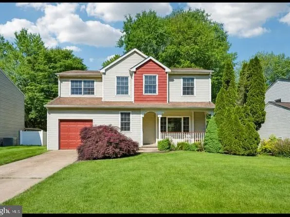 8 New Haven Dr, Newark, DE 19713