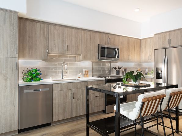 1800 Beverly Blvd #338