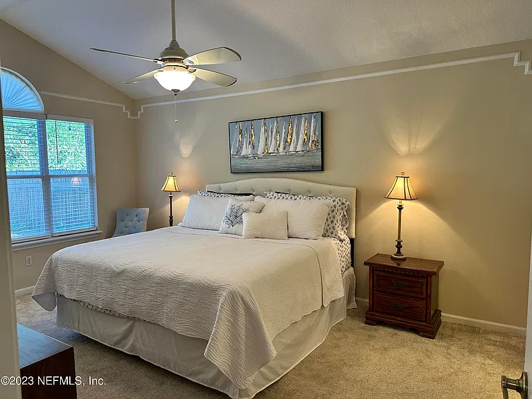 1624 Roberts Dr — Photo 9