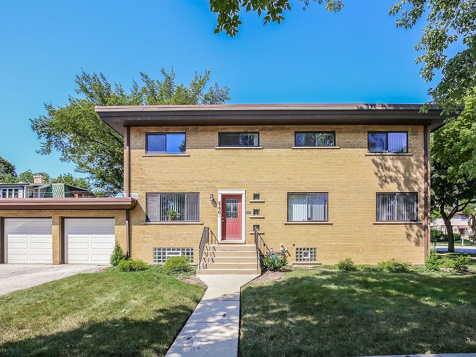 1st image of 2 W Oak Ave