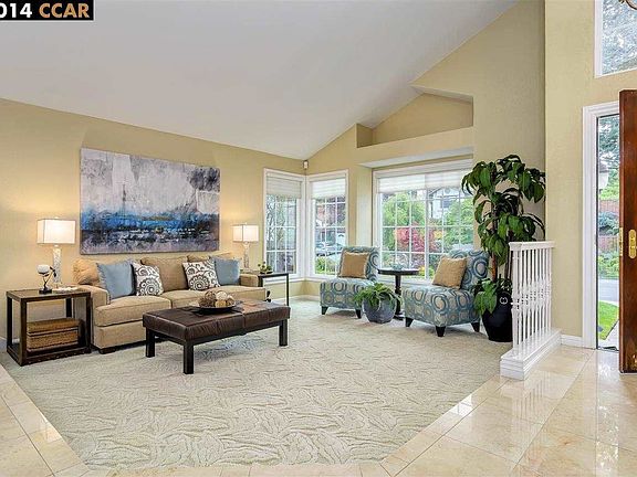 5th image of 245 Augustine Dr