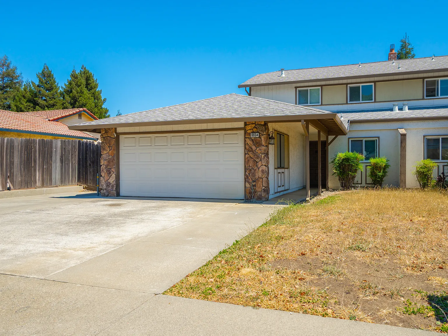 3 bed, 1500 sqft, $2,700 — Photo 3