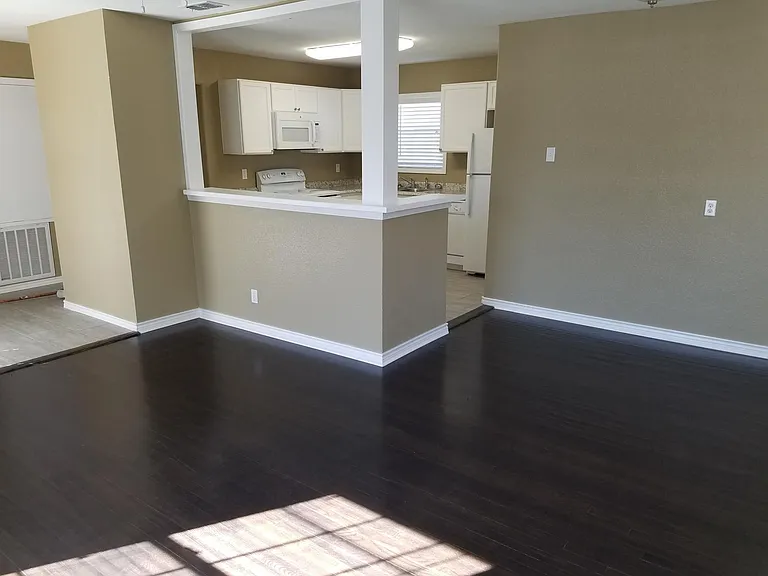 634 Chase Dr — Photo 8
