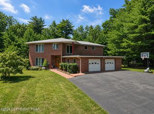 6359 Overlook Dr, Kunkletown, PA 18058