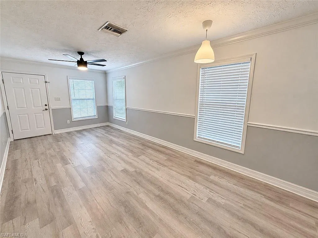 3 bed, 2.0 bath, 1100 sqft, $2,350 — Photo 2