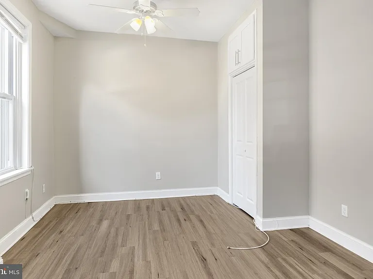 3127 Cedar St #1R — Photo 7
