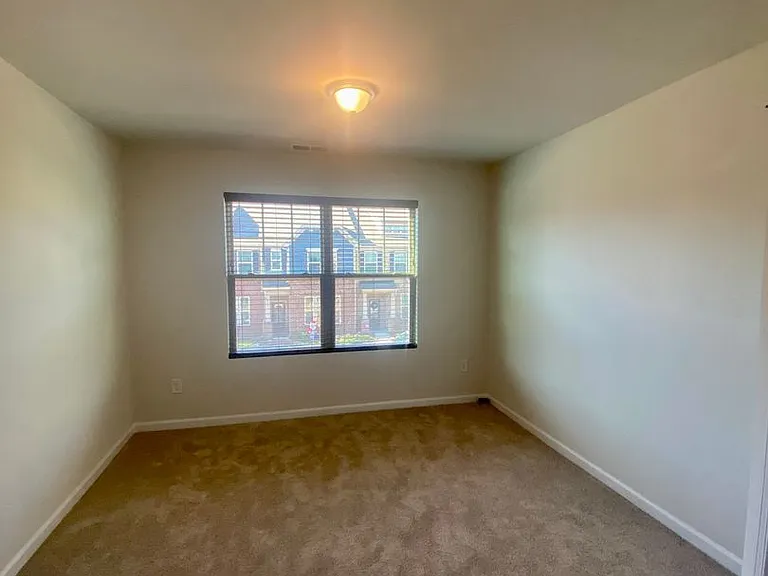 2616 Winter Thistle Way — Photo 9