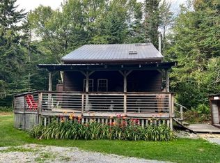 634 Wiley Mountain Dr, Readsboro, VT 05350