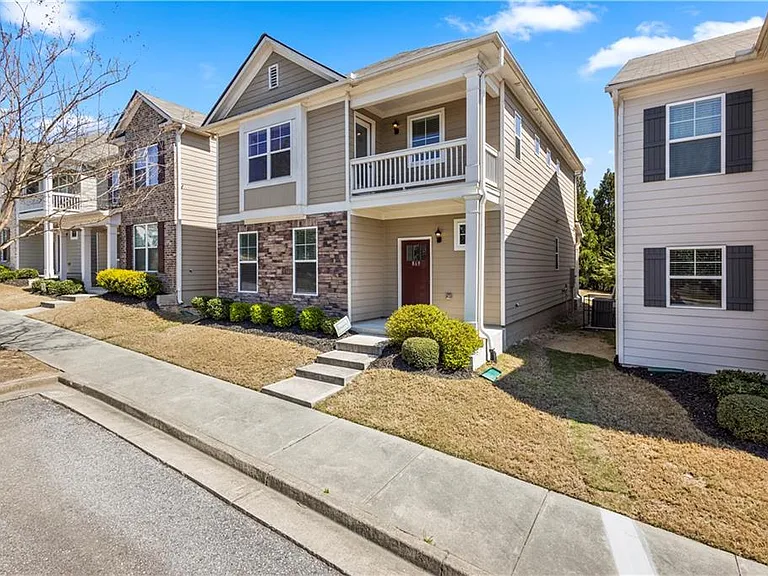 869 Venture Way SW — Photo 1