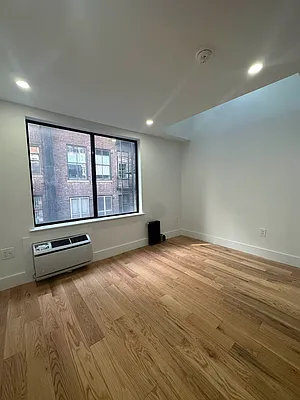 Rented by Corcoran | media 15