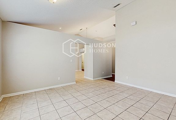 3rd image of 1064 Moosehead Dr