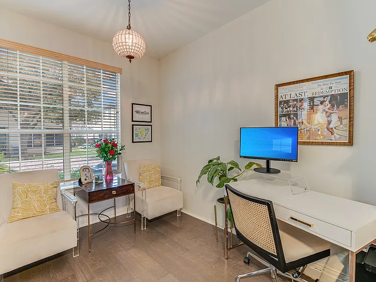 2000 Cullen Ave #14 — Photo 5