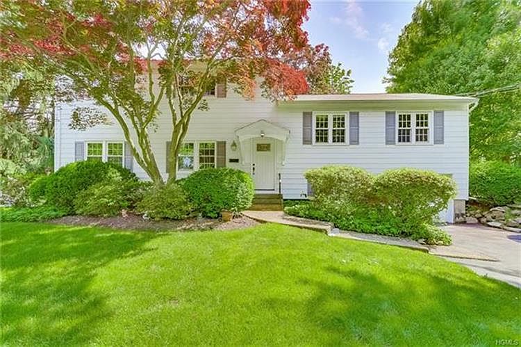 1st image of 90 Arlene Ct