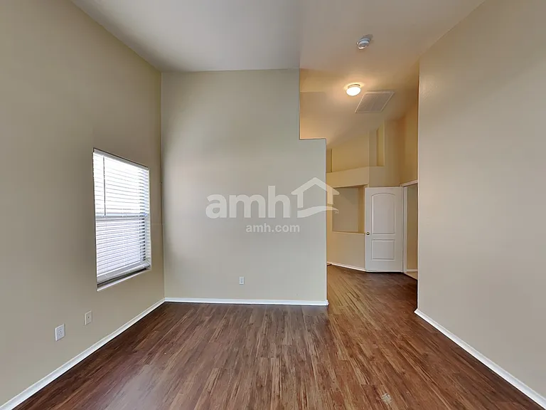 16261 W Hope Dr — Photo 10