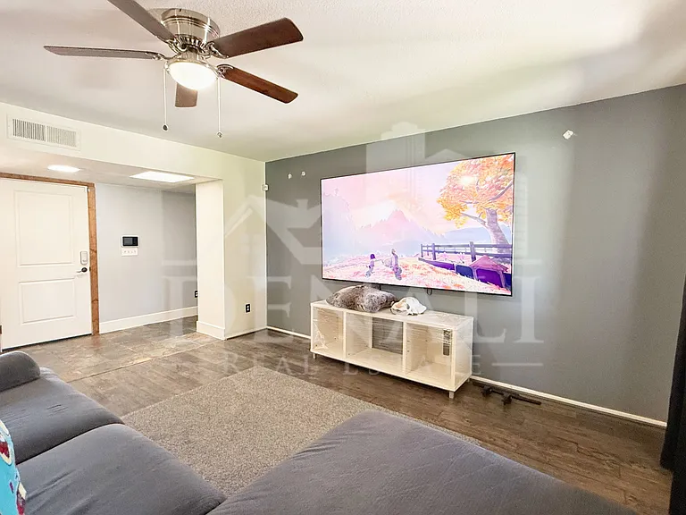 3155 E El Moro Ave — Photo 3