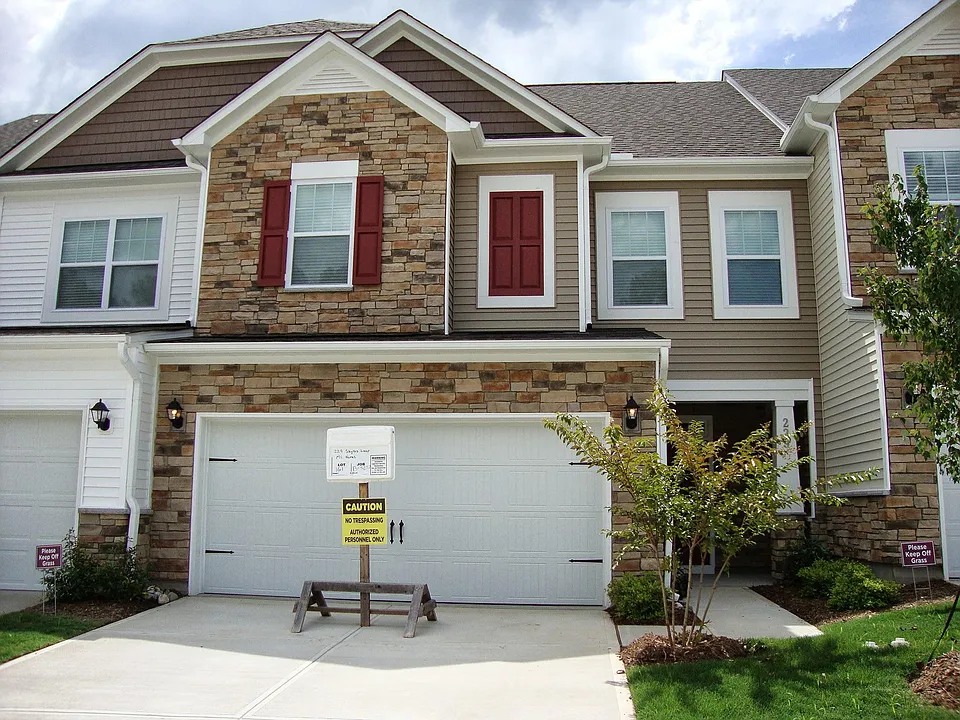 229 Skyros Loop