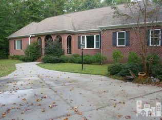 122 Spring Chase Ln, Rocky Point, NC 28457