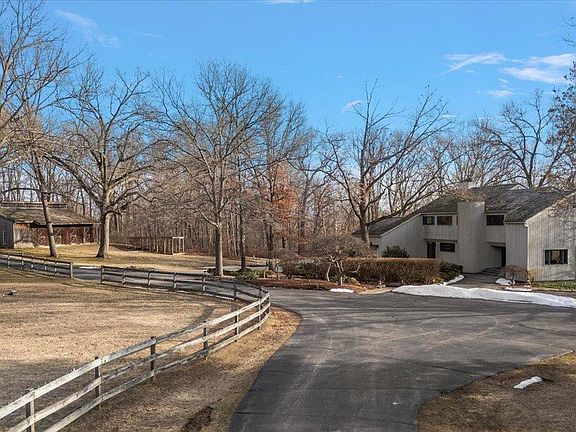 5th image of 3750 Orion Rd