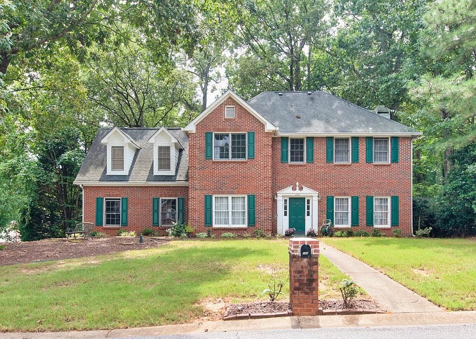 1st image of 340 Falcon Creek Dr