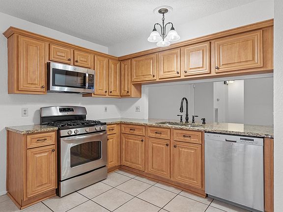 2nd image of 16811 Village Oak Loop