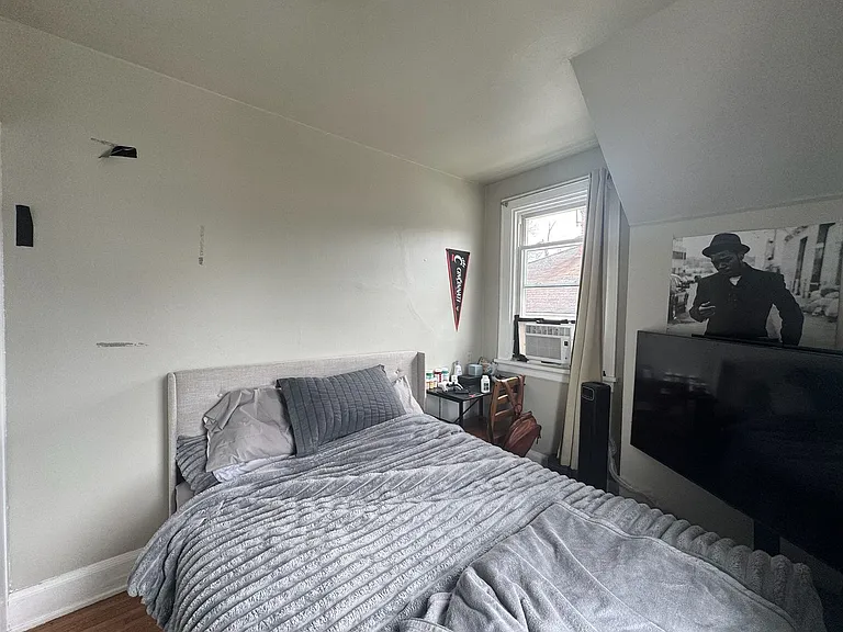 350 Probasco St — Photo 15