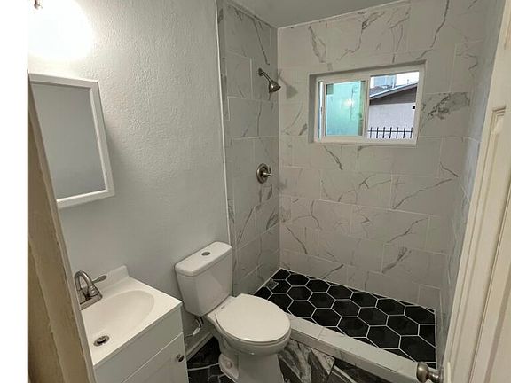 5th image of 10360 Mackinaw St