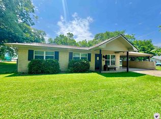 203 Main St, Hooks, TX 75561