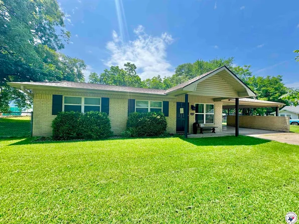 203 Main St, Hooks, TX 75561