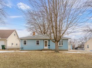 425 Auburn St, Waterloo, IA 50701