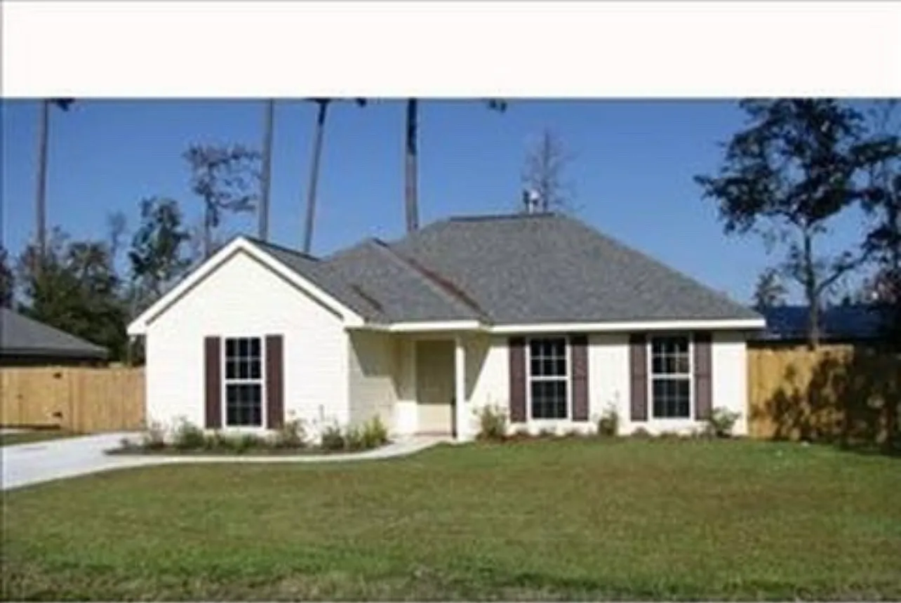 3 bed, 1257 sqft, $2,000 — Photo 1