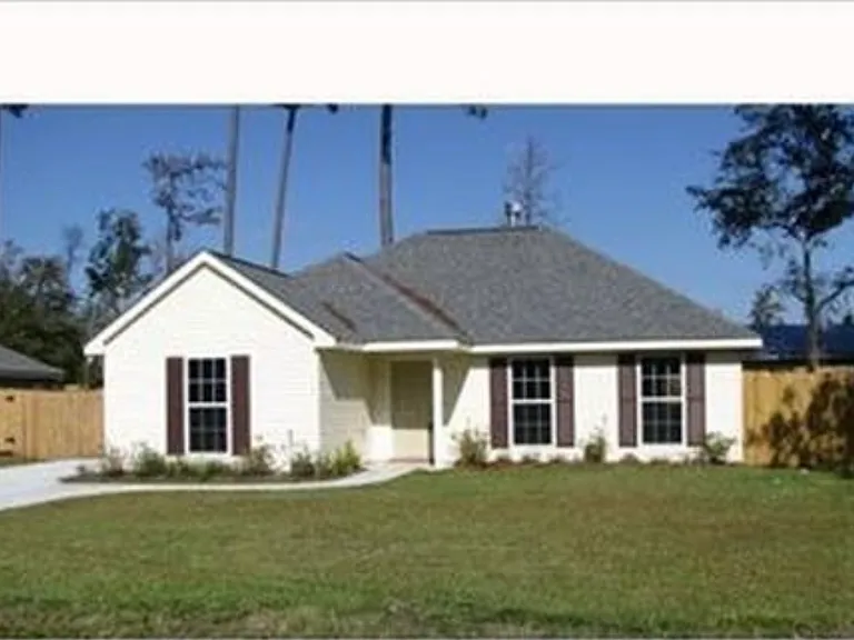 118 Manassas Dr — Photo 1
