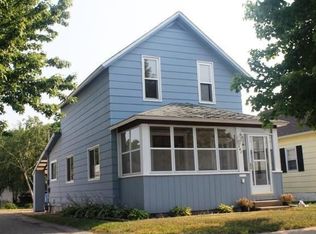 962 W 3rd St, Winona, MN 55987