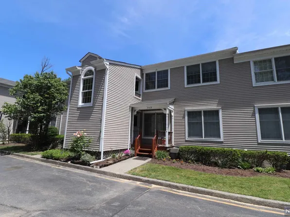 120-19 Willard St, Pompton Lakes, NJ 07442