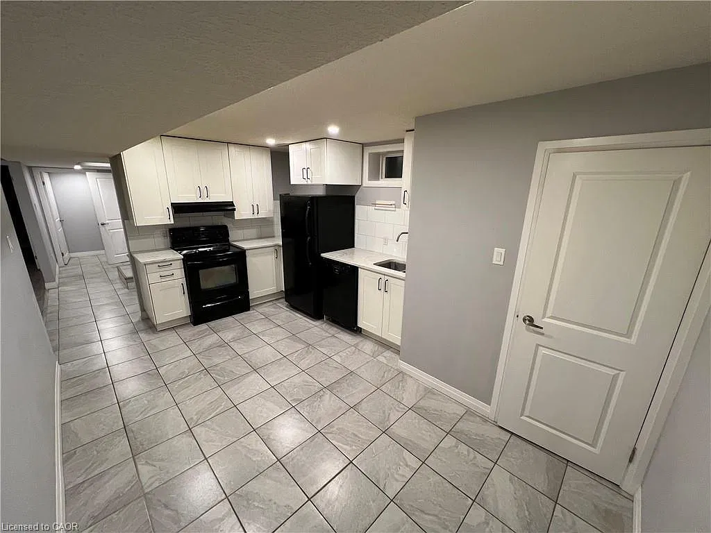 2 bed, 1.0 bath, $1,700 — Photo 2