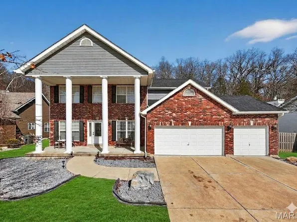 1548 Hunters Meadow Dr, O'Fallon, MO 63366