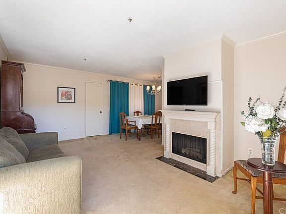 3rd image of 1706 Grismer Ave Unit 102