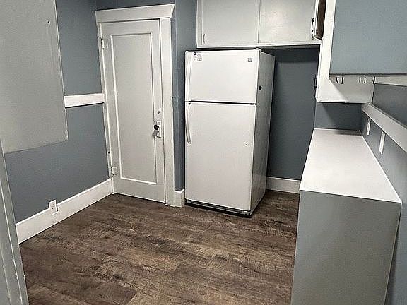 Main floor laundry/pantry