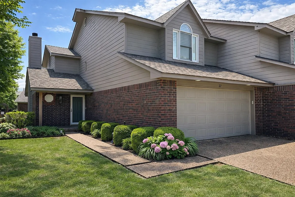 Building Photo - 27 W La Quinta Ct #27
