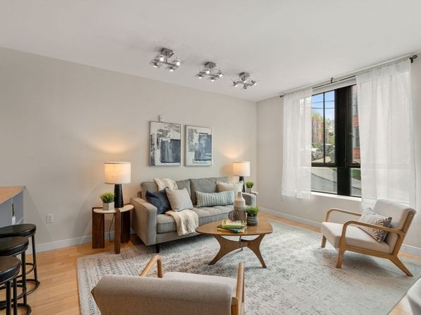 251 Heath St APT 220, Jamaica Plain, MA 02130