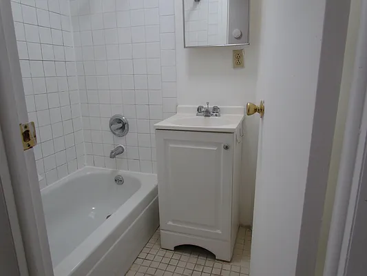 Rented by Landmark Real Estate | media 17