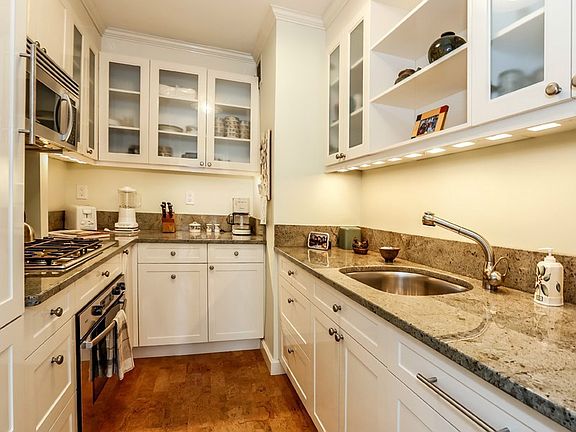 3rd image of 1725 York Ave APT 29H