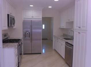 50 Clauss Ave, Paramus, NJ 07652