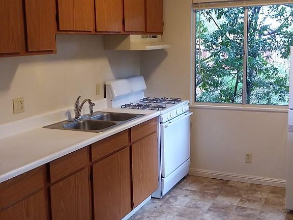 3rd image of 142 Hillside Ave #142A