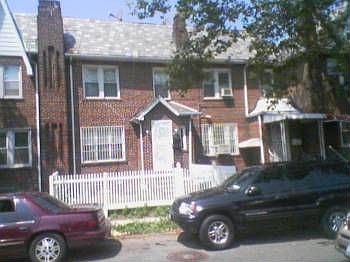 1st image of 15917 Grand Central Pkwy