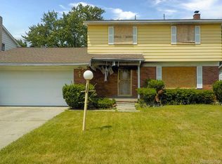 6609 Colonial Dr, Flint, MI 48505