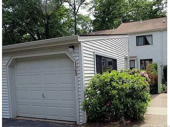 129 Farmington Chase Cres, Farmington, CT 06032