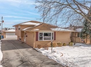 1706 Dearborn St, Crest Hill, IL 60403