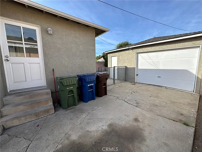 4587 W 142nd St — Photo 29