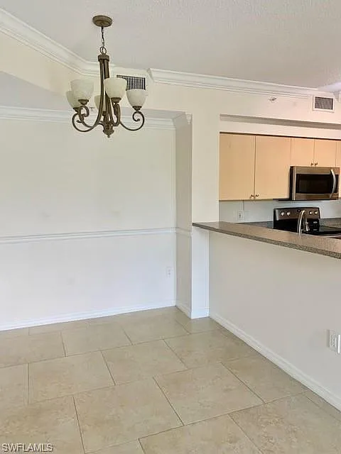 2 bed, 2.0 bath, 1059 sqft, $1,800 — Photo 3